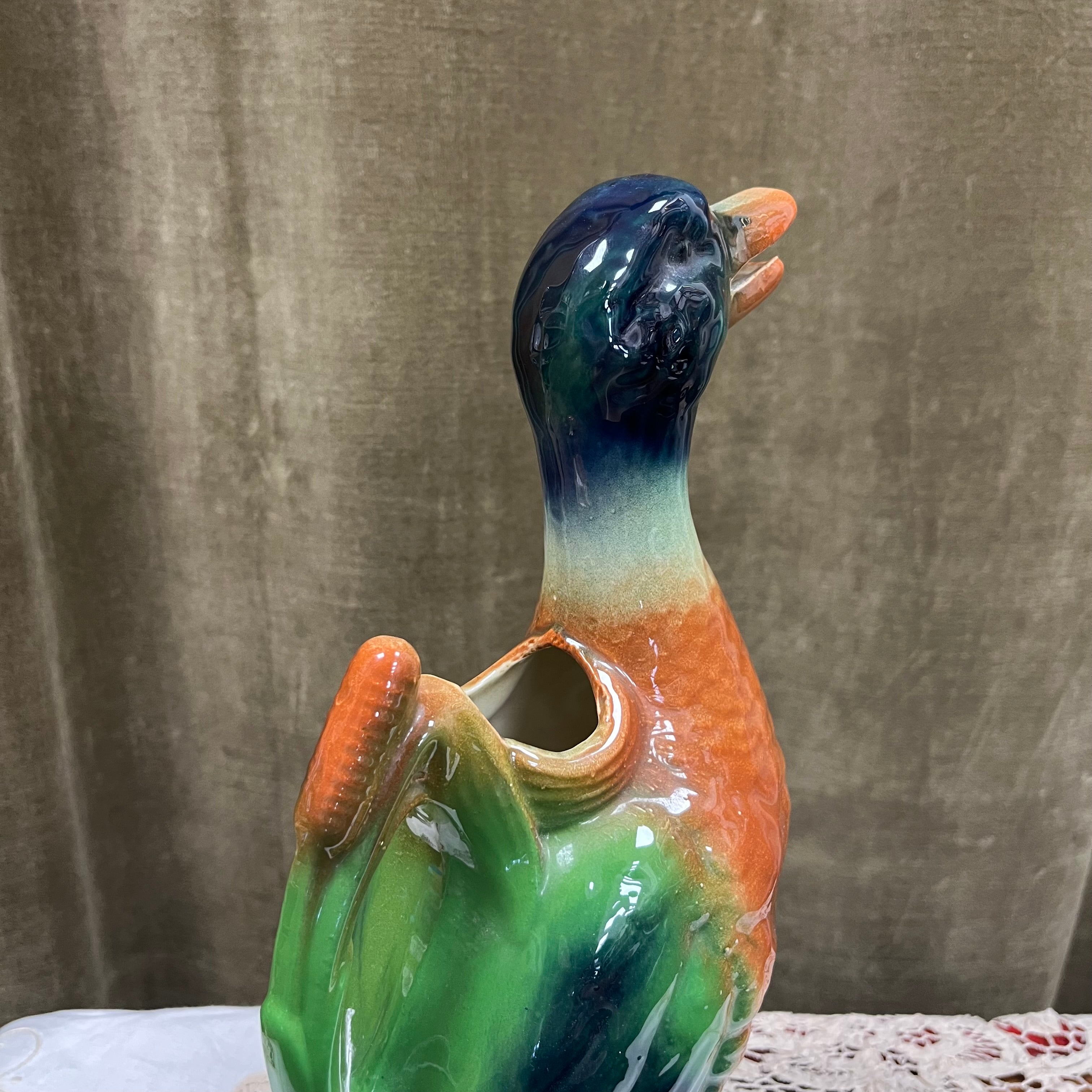 Pichet canard en barbotine – Saint-Clément