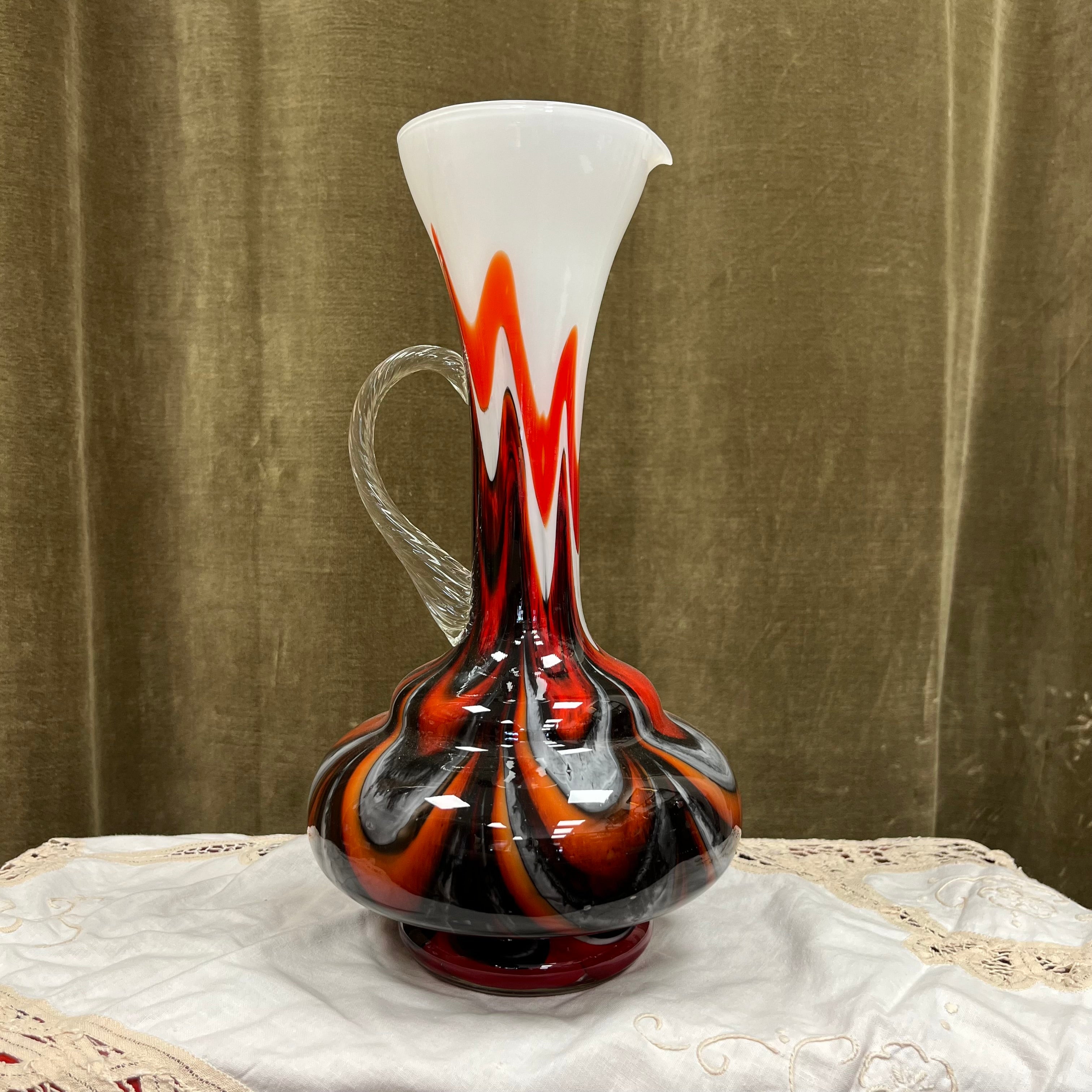 Grand vase-pichet en verre opalin de Murano – Italie, années 1970