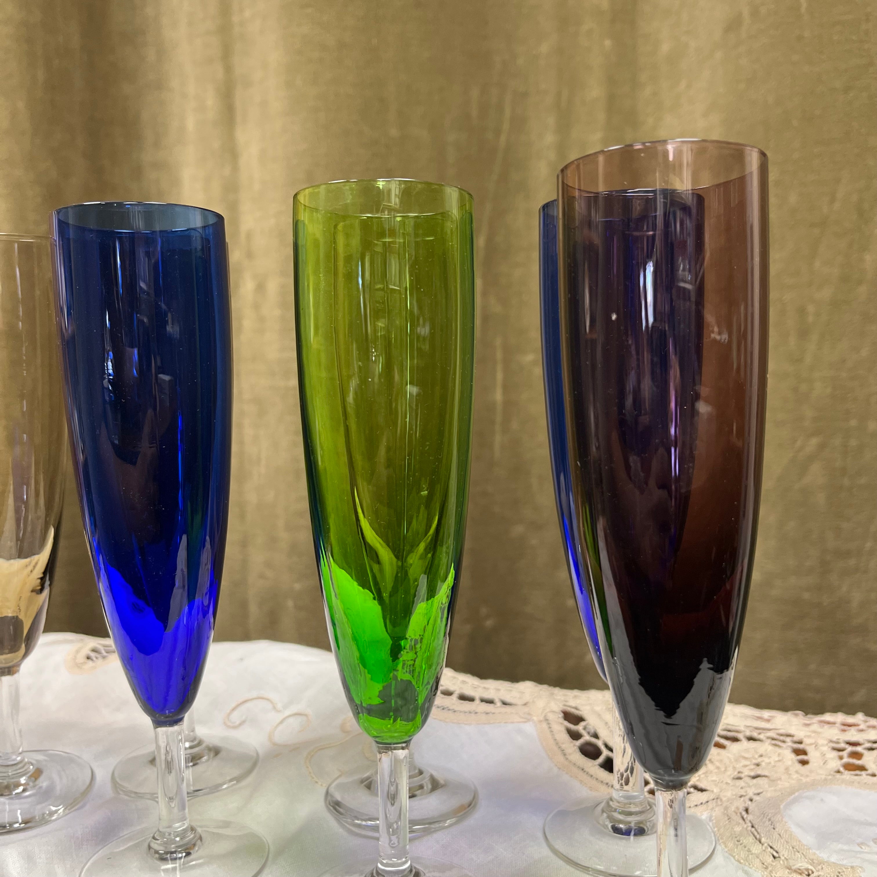 Flûtes champagne multicolores