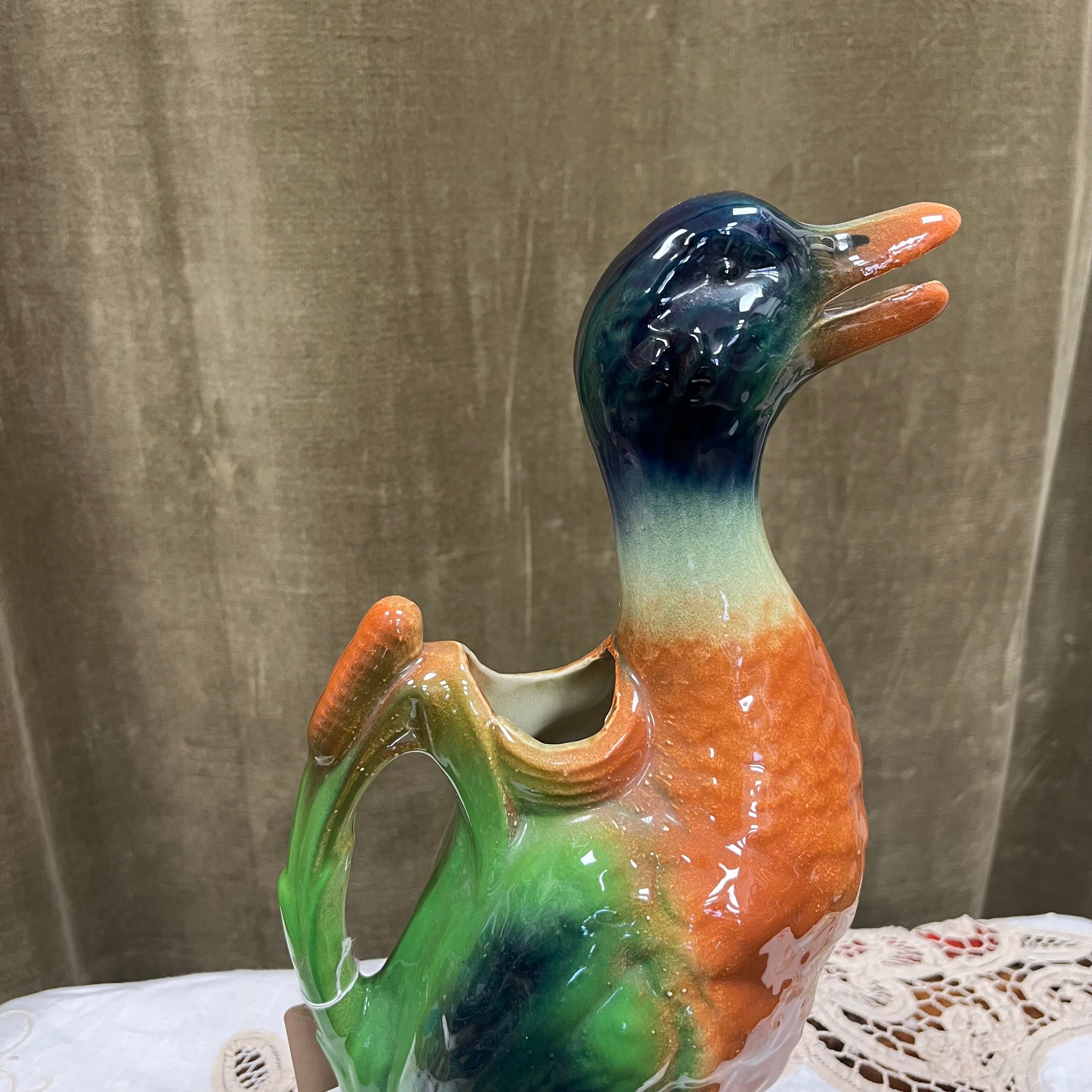 Pichet canard en barbotine – Saint-Clément
