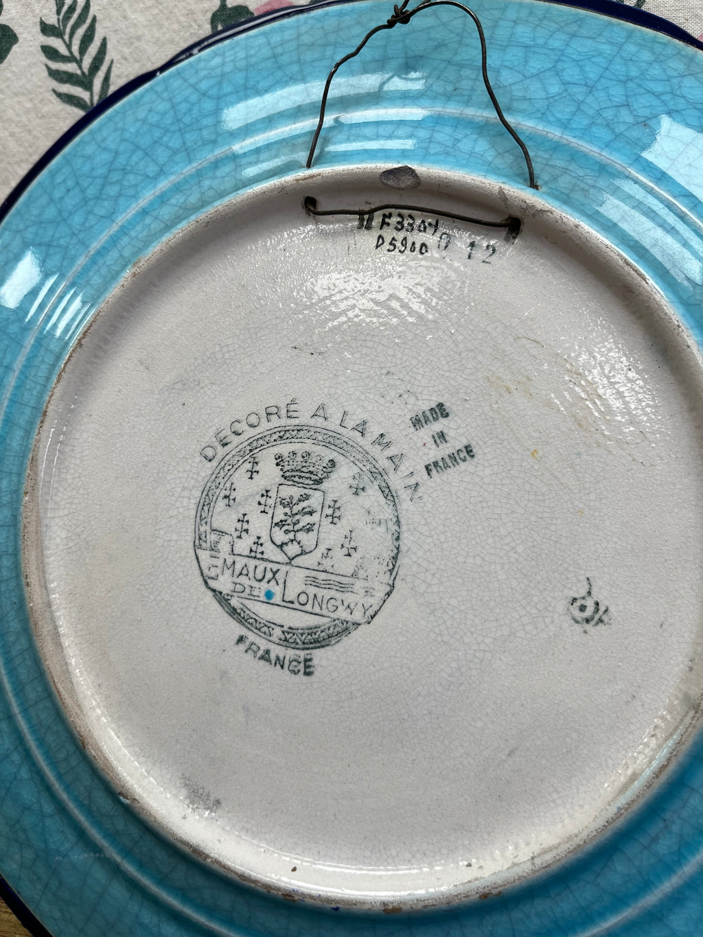 Assiette émaux de Longwy - Décorée à la main