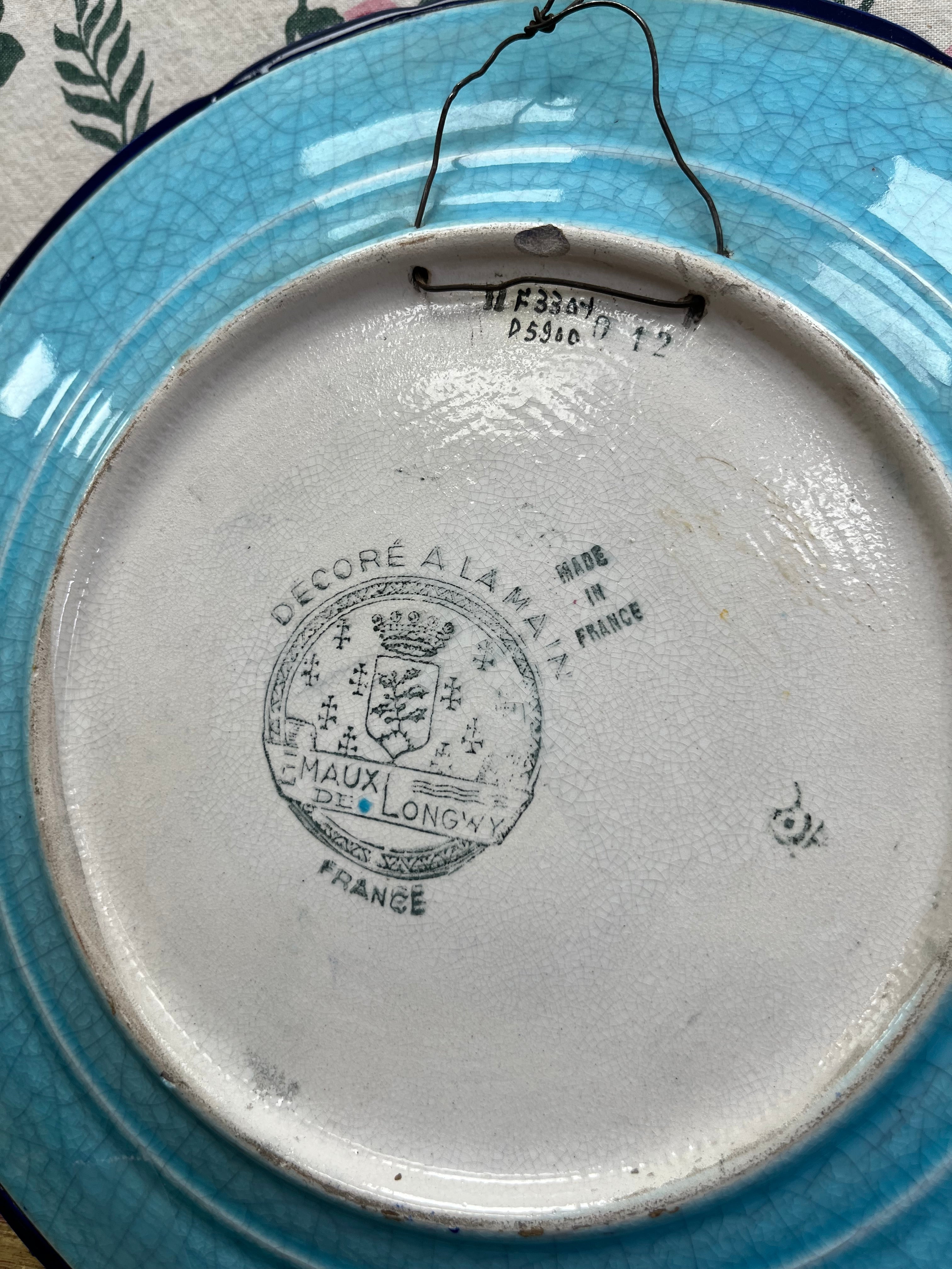 Assiette émaux de Longwy - Décorée à la main