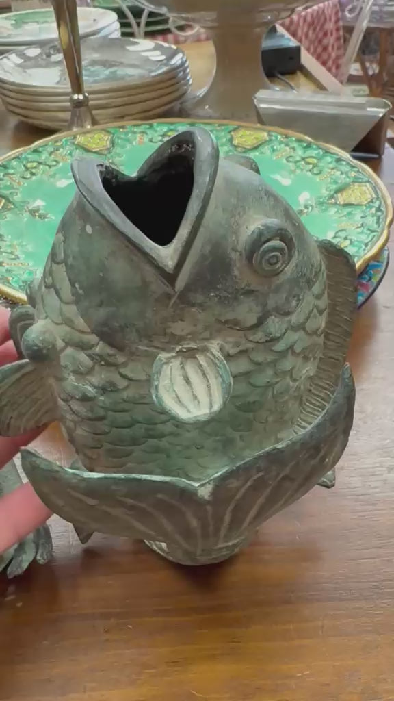 Sculpture carpe koi en métal